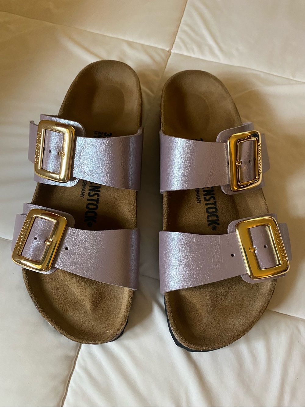 Birkenstock Sydney Luxe Buckle Sandal in Graceful Orchid